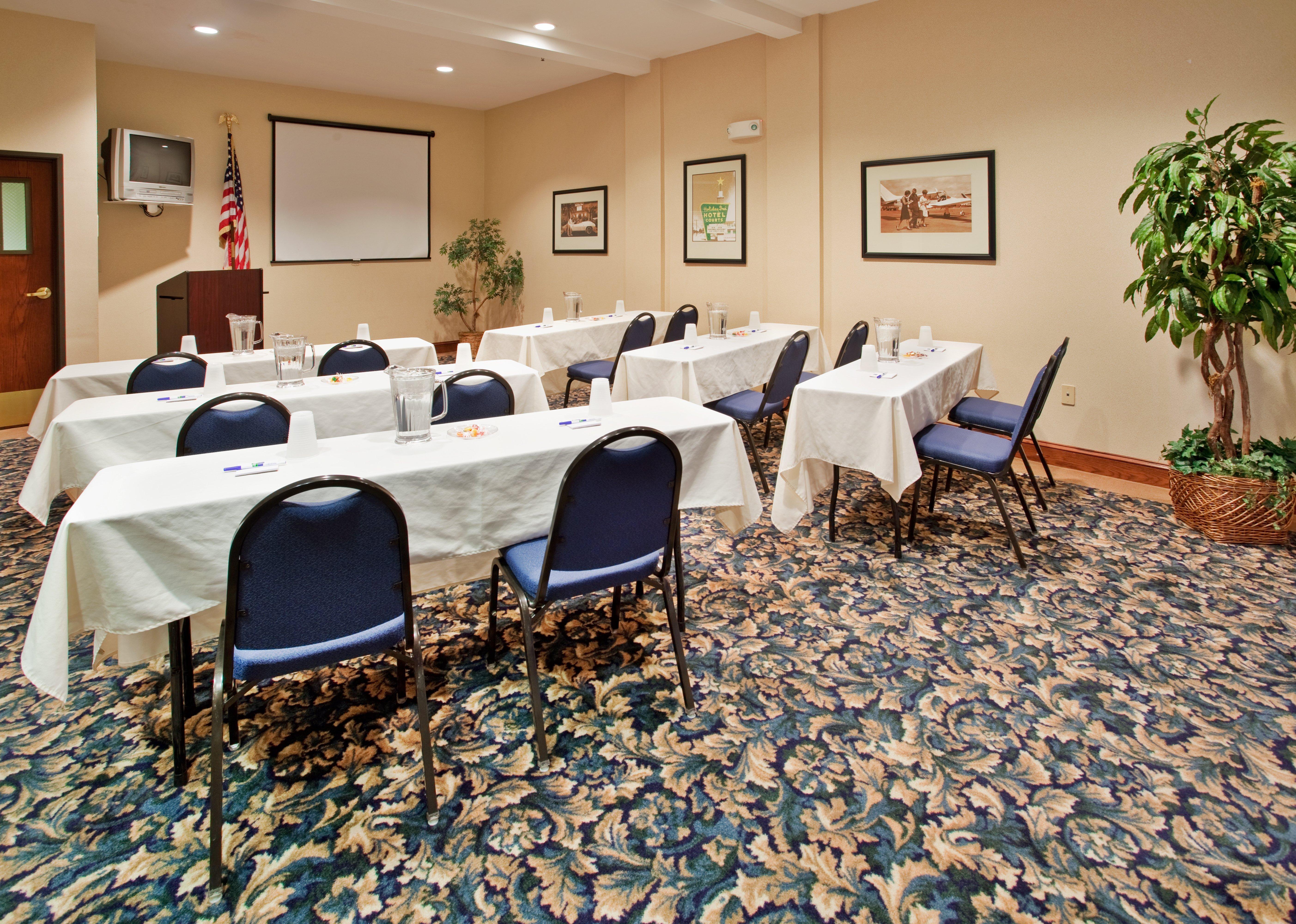Holiday Inn Express Hotel & Suites Farmington, An Ihg Hotel Eksteriør billede