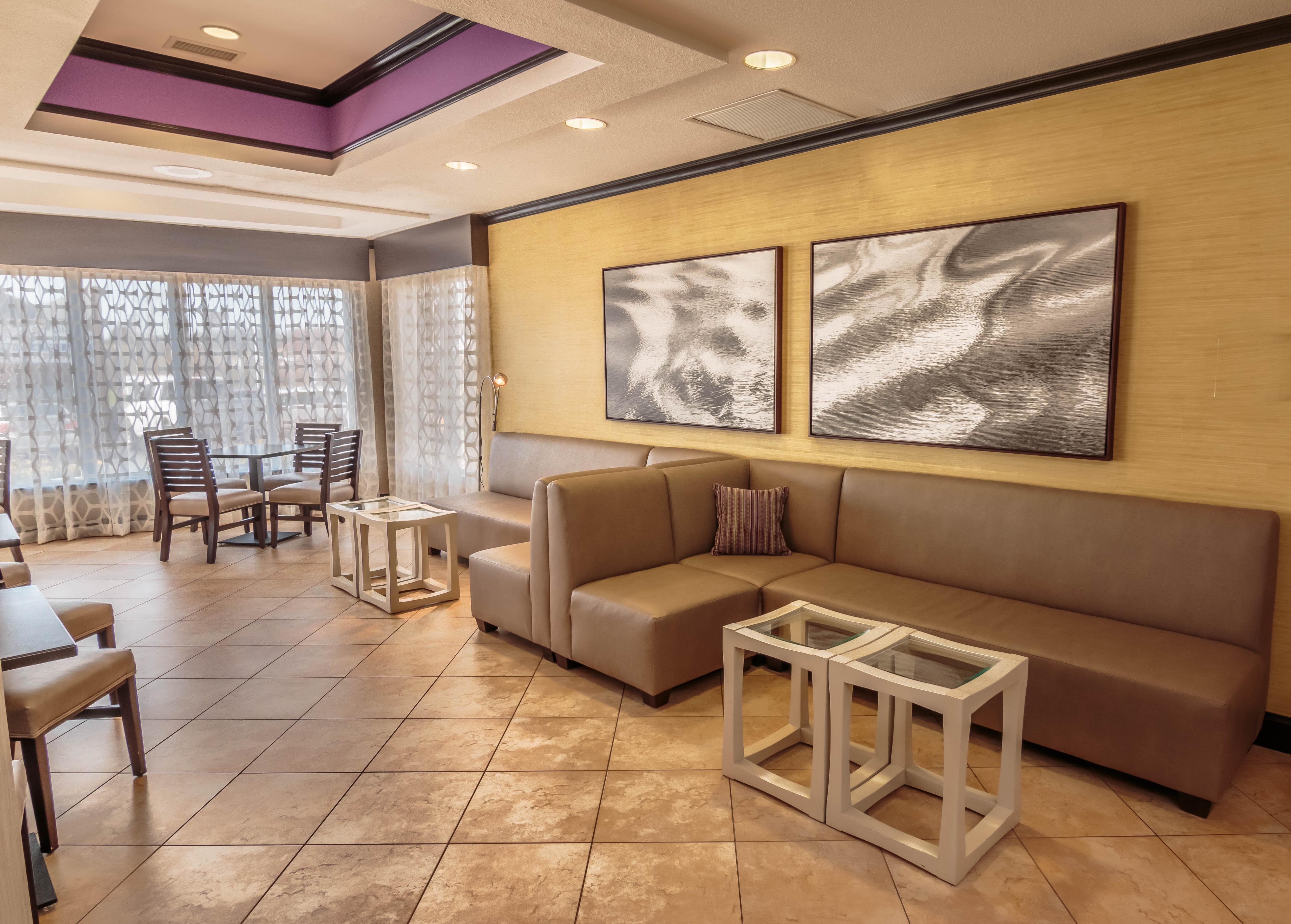 Holiday Inn Express Hotel & Suites Farmington, An Ihg Hotel Eksteriør billede