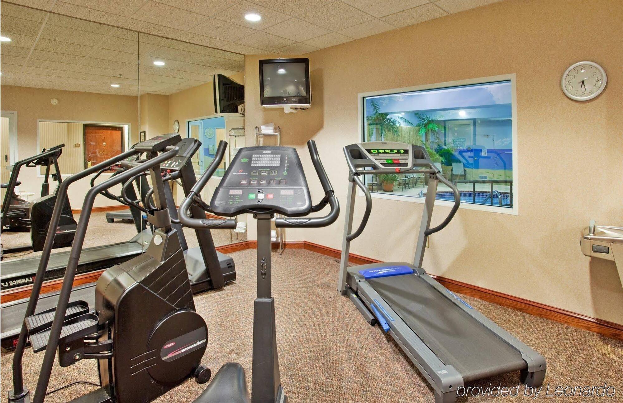 Holiday Inn Express Hotel & Suites Farmington, An Ihg Hotel Eksteriør billede